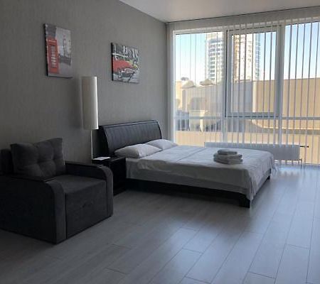 Apartmant In Smart Plaza キエフ エクステリア 写真